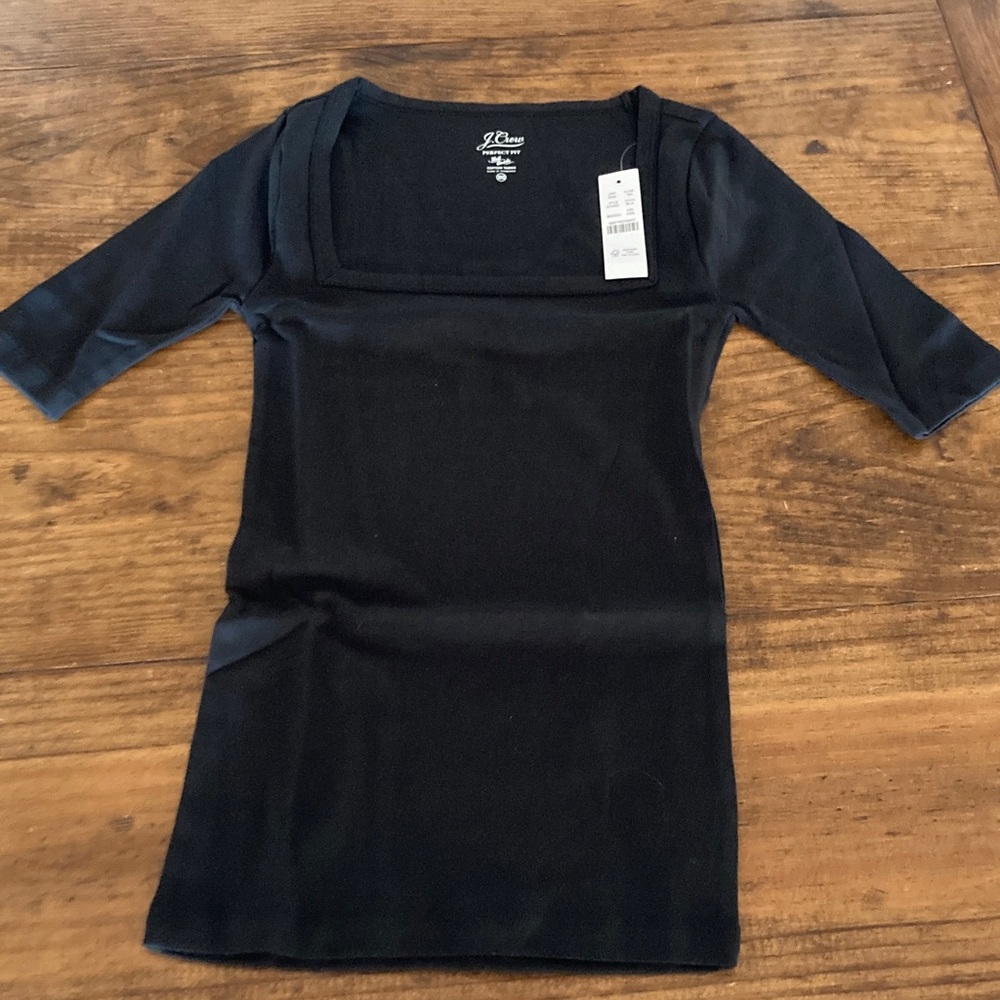 Perfect-fit elbow-sleeve squareneck T-shirt - Picture 7 of 8